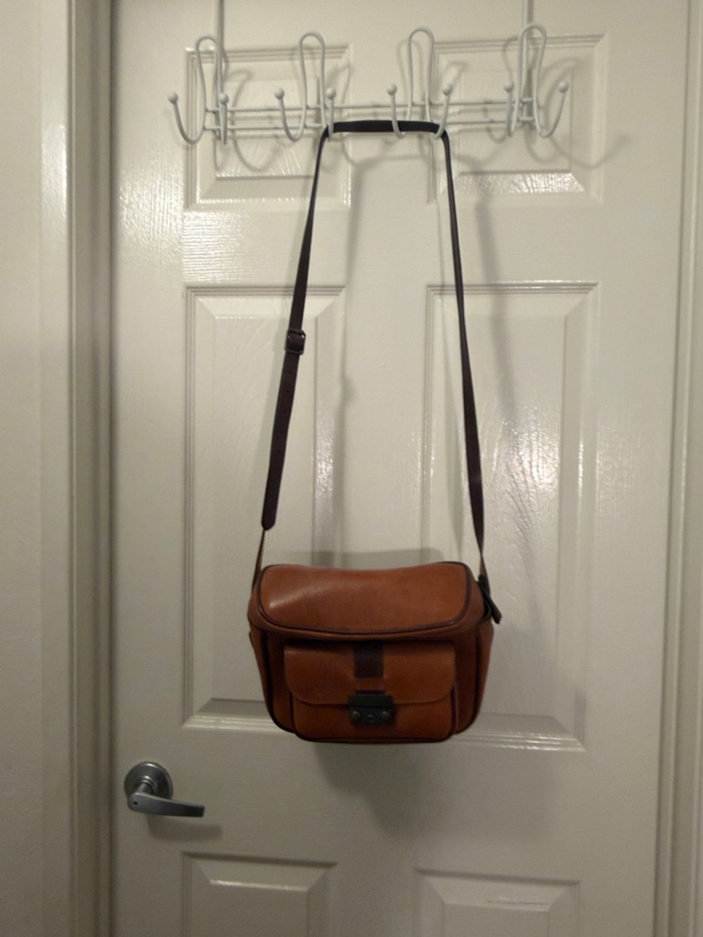 Fossil Tan Leather Crossbody Camera Bag - Picture 5 of 5